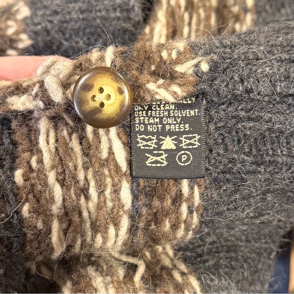 Eddie Bauer Legend Nanaimo Handknit Sweater - Picture 16 of 16
